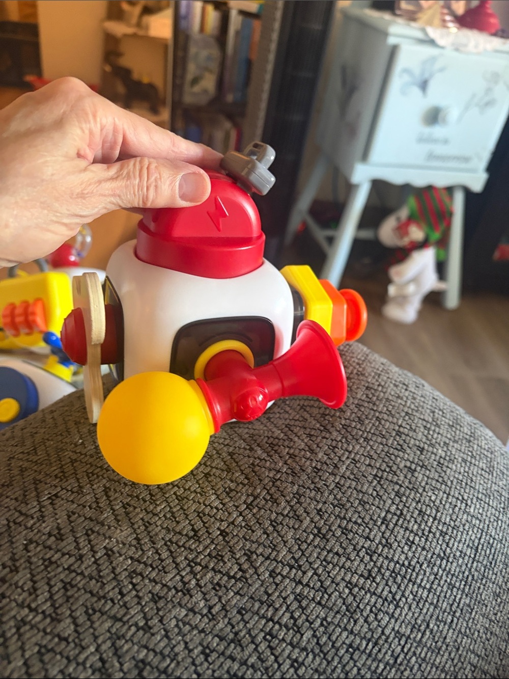 Robot Learning Toy Set - Picture 9 of 11